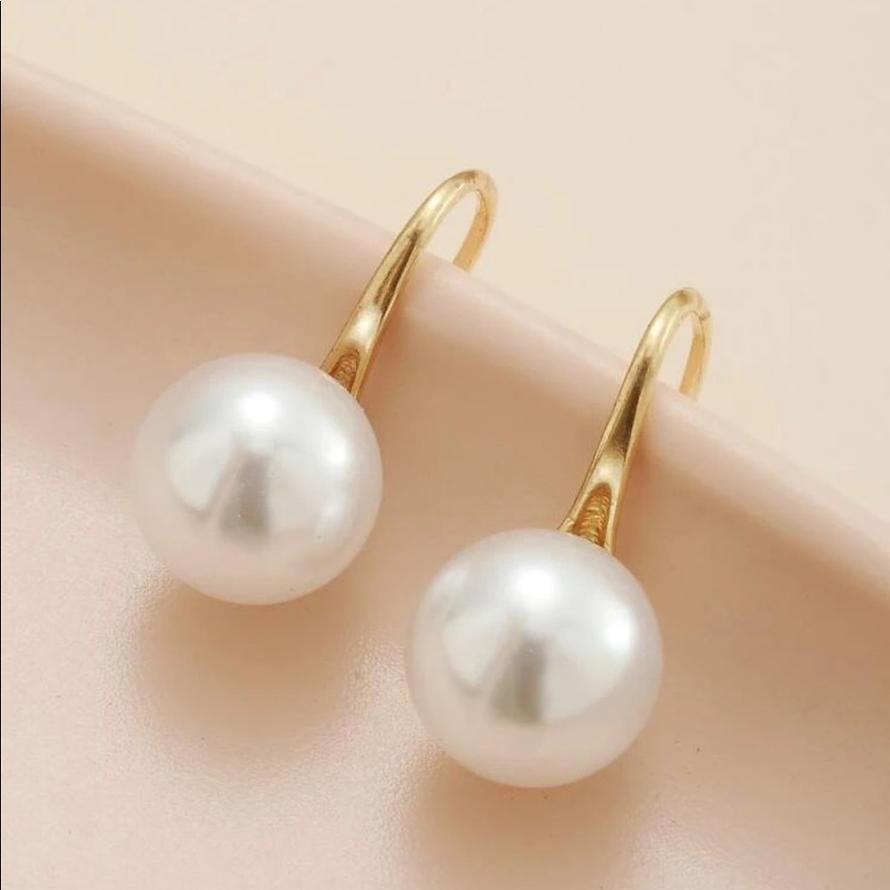 3/$30 NEW CUTE PEARL GOLDEN EARRINGS